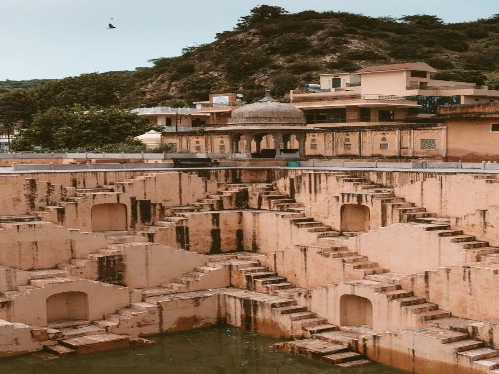 tour image