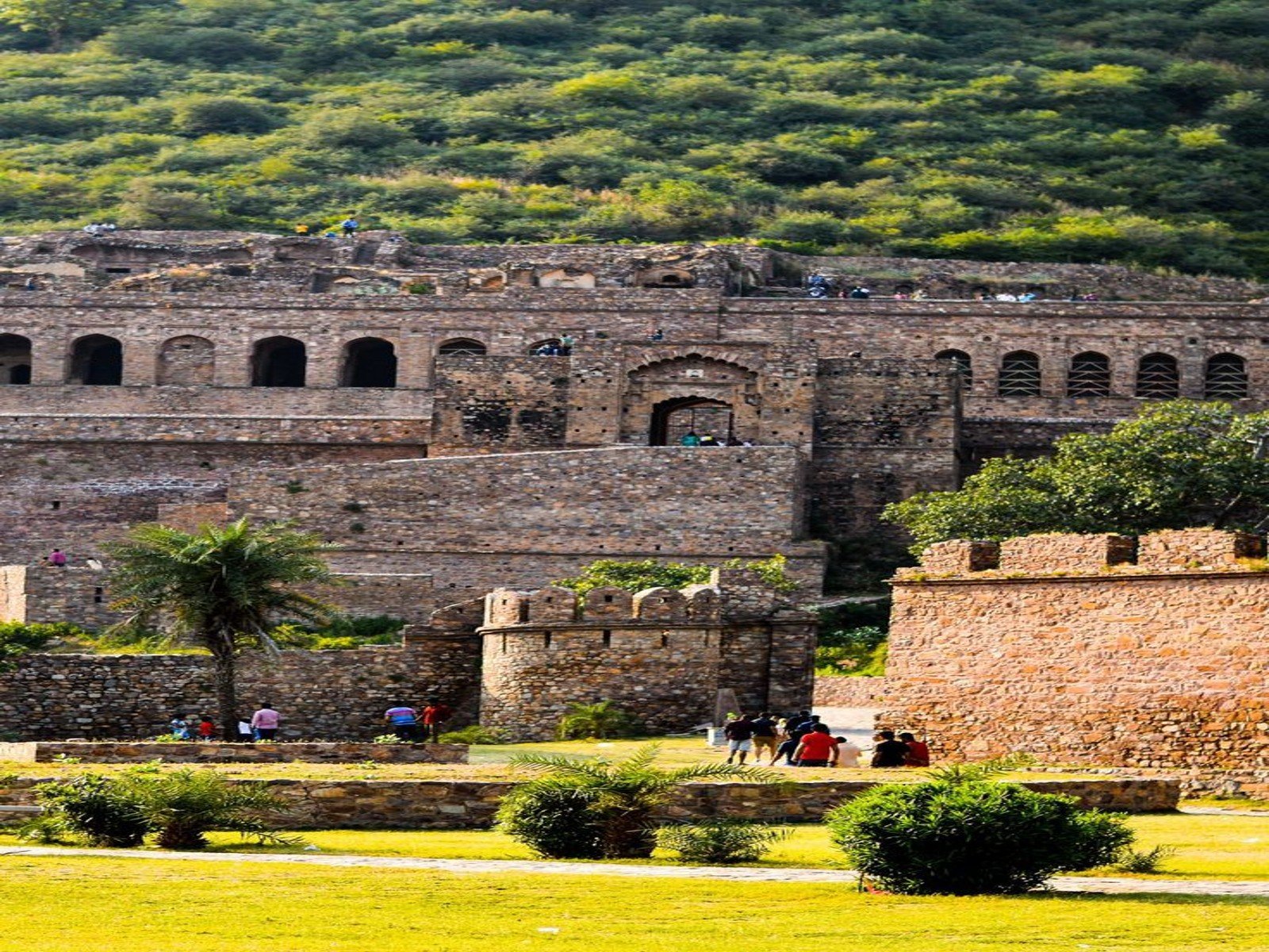 tour image