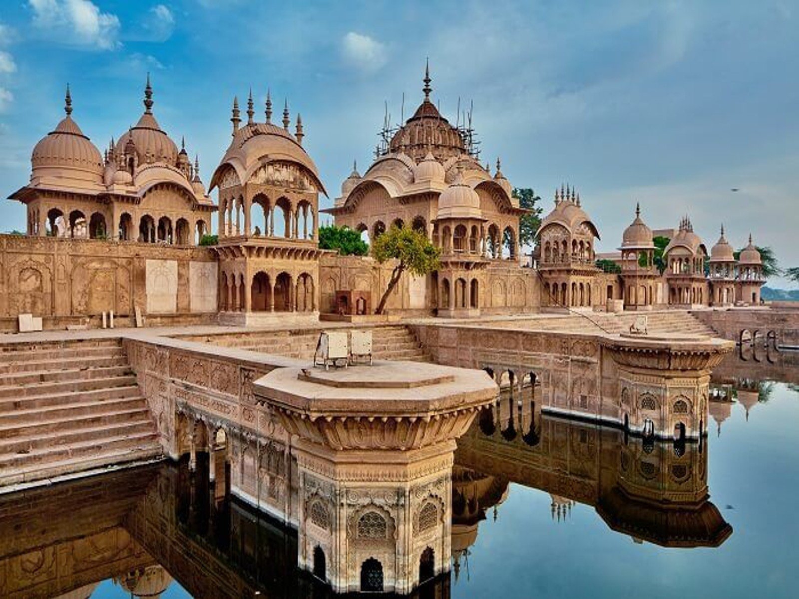 tour image