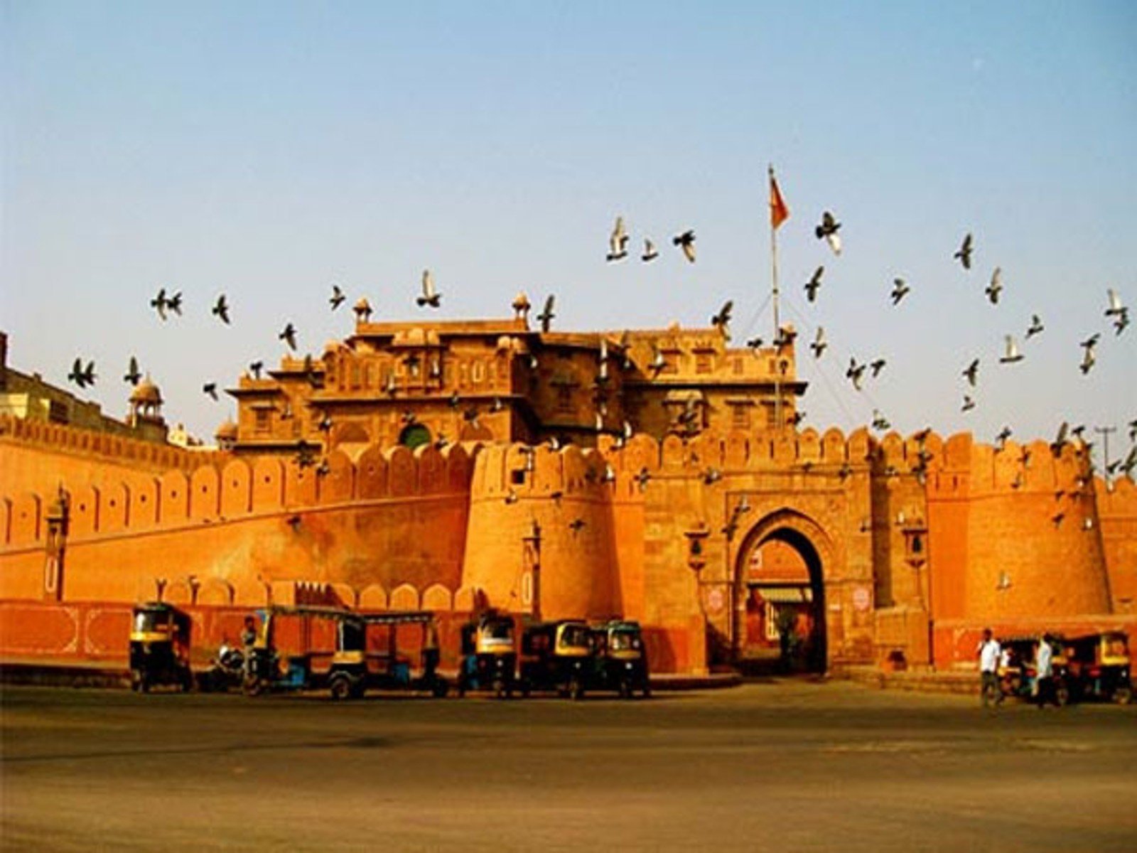 tour image